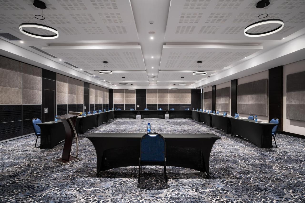 Premier Splendid Inn Umhlanga Дърбан Екстериор снимка