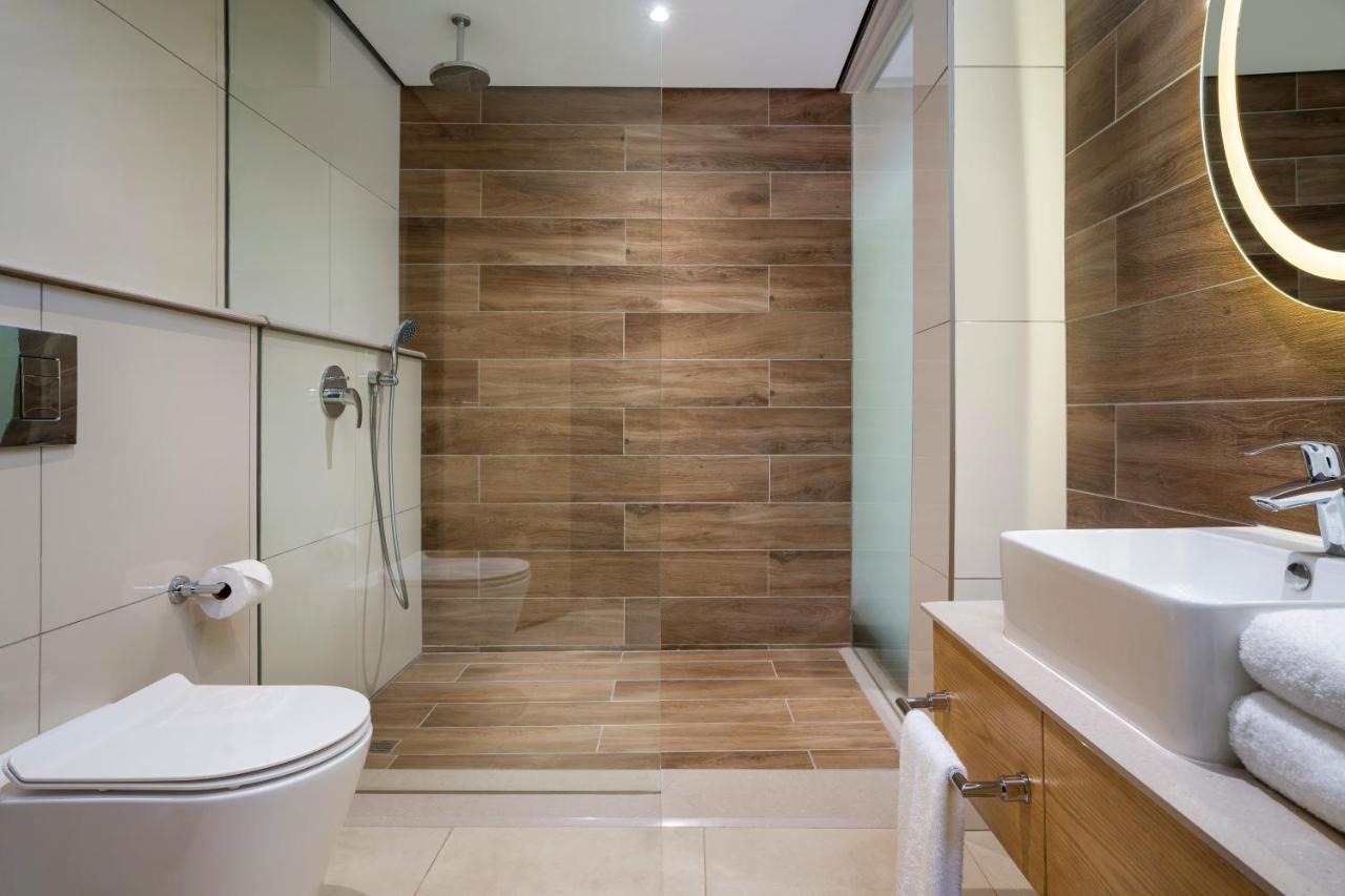 Premier Splendid Inn Umhlanga Дърбан Стая снимка
